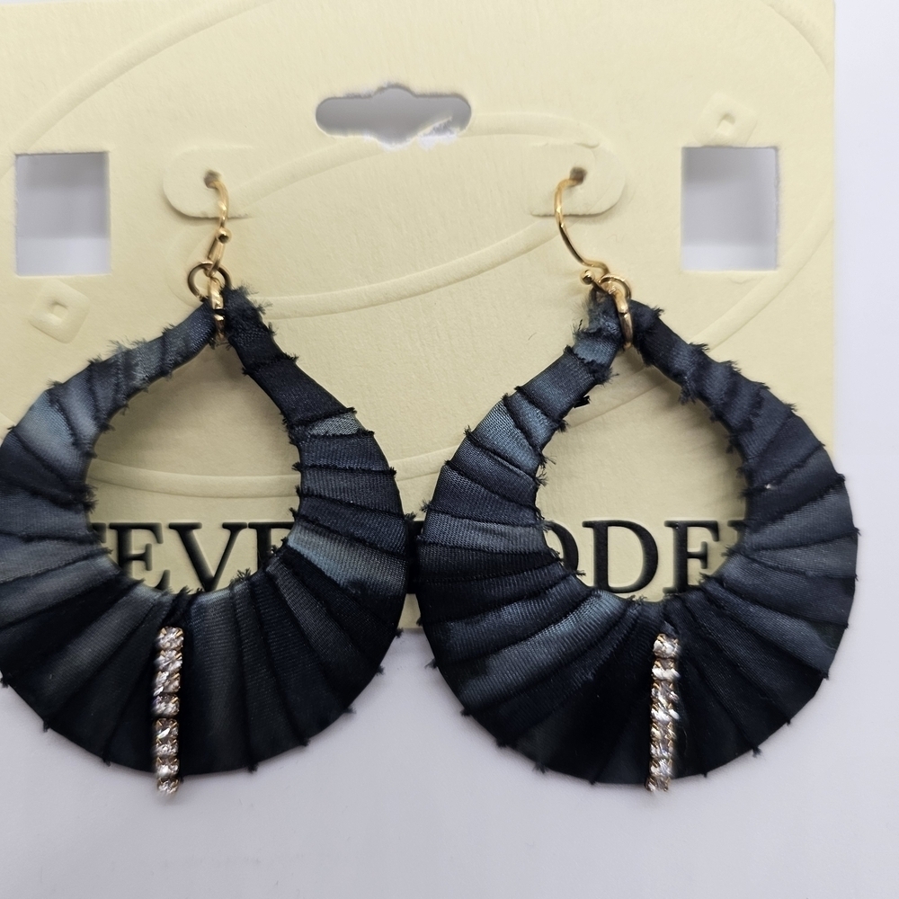 Steve Madden Unique Navy Fabric Earrings